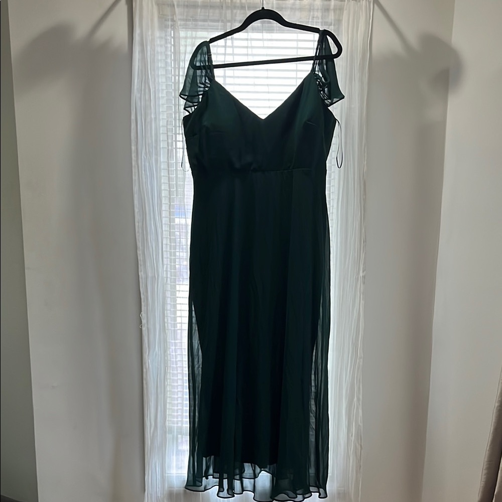 Elegant Green Evening Dress